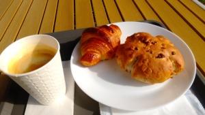 ZEIT BAKERY CAFE